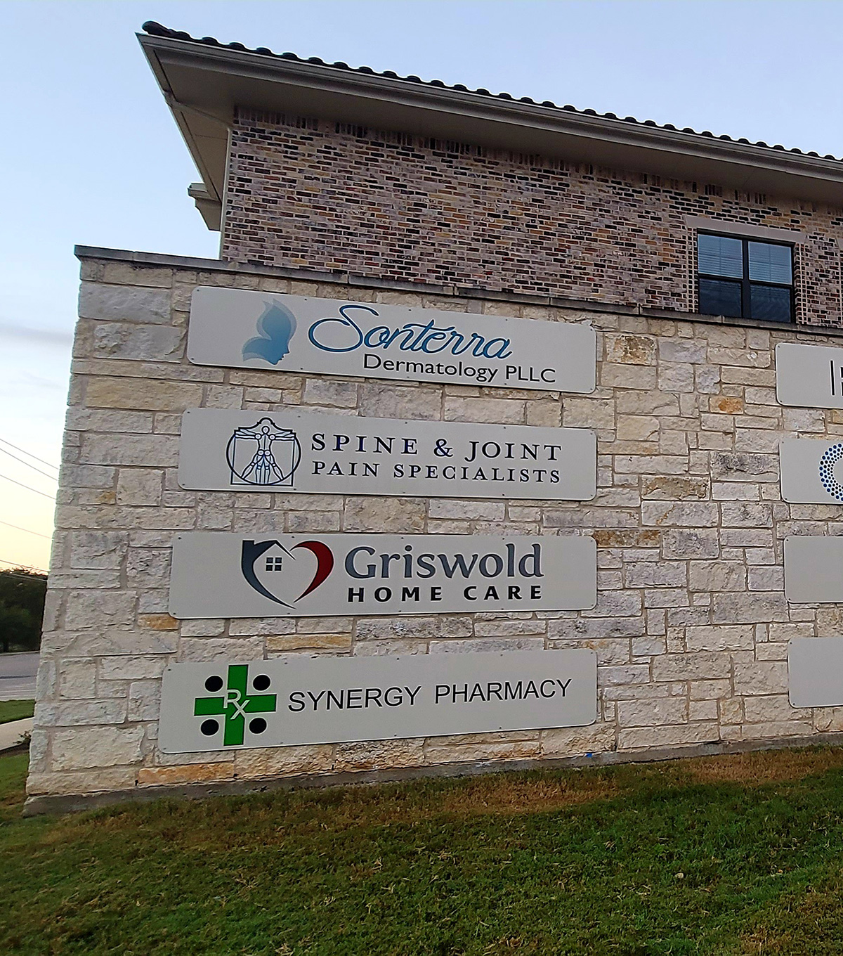 Stone Oak Location sign